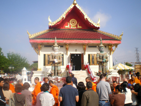 Respecting Buddha on Songkran New Year festiival